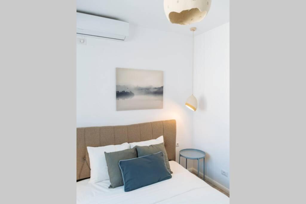 Sunny 2Br Flat - Old Town View Lejlighed Bukarest Eksteriør billede